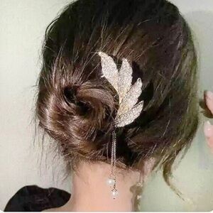 Silver hair stick/U shape hair pin with faux diamonds and hanging pearls